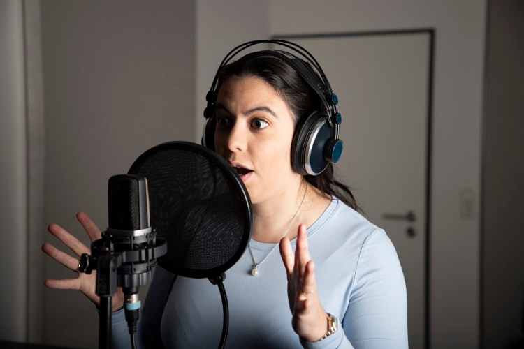 Andrea Gilgenbach - Sprecherin und Moderatorin